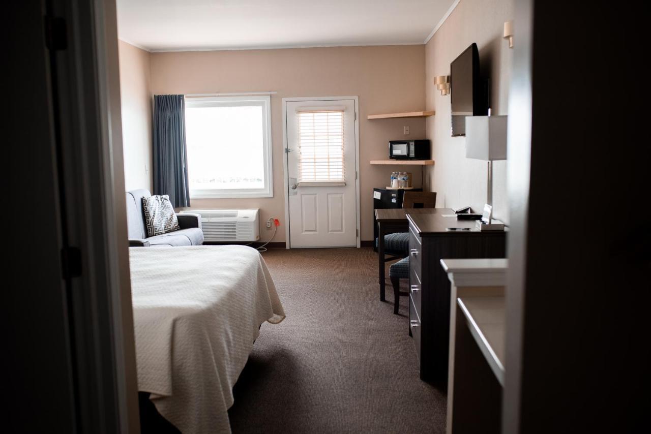 West Bank Inn Celina Экстерьер фото
