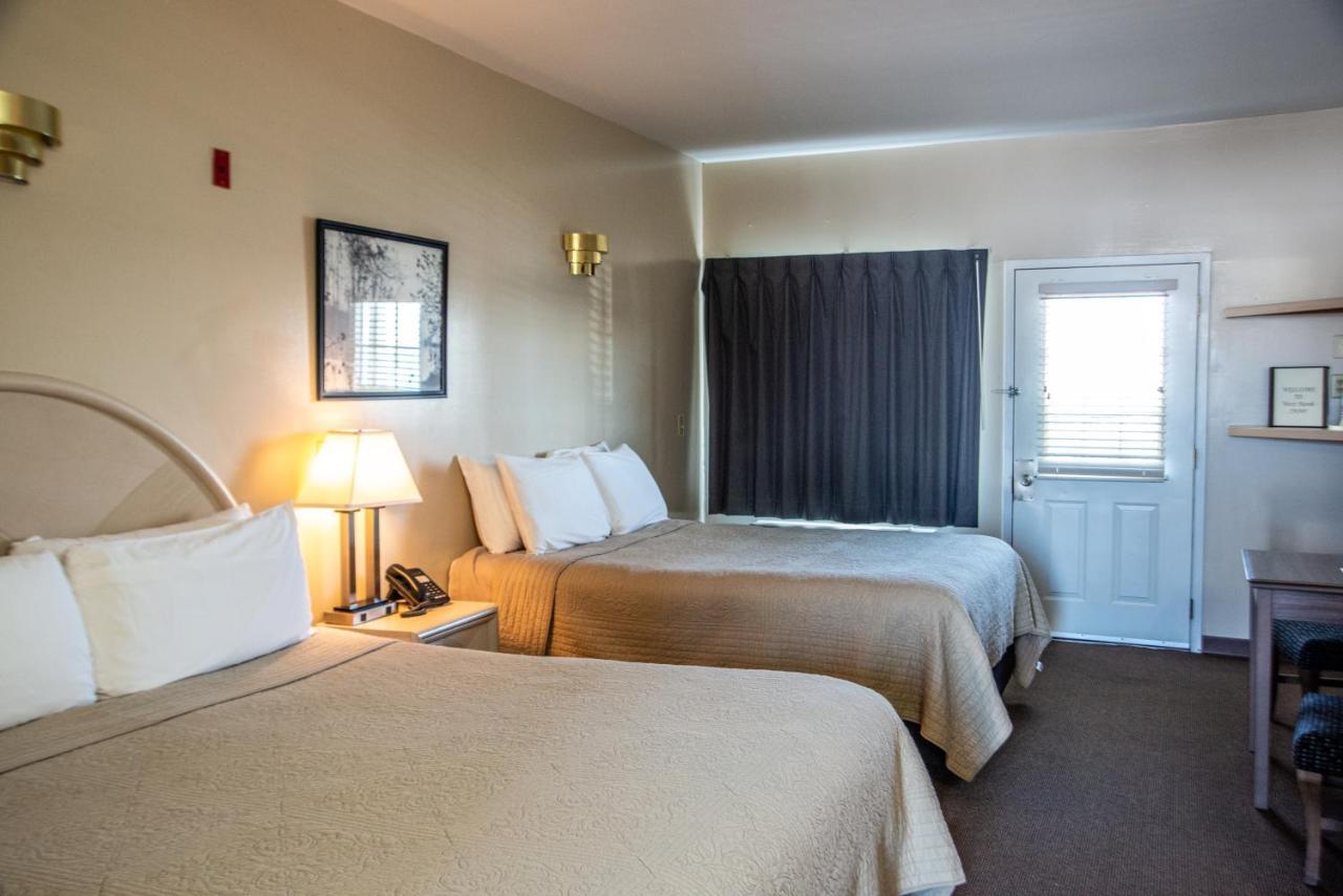 West Bank Inn Celina Экстерьер фото
